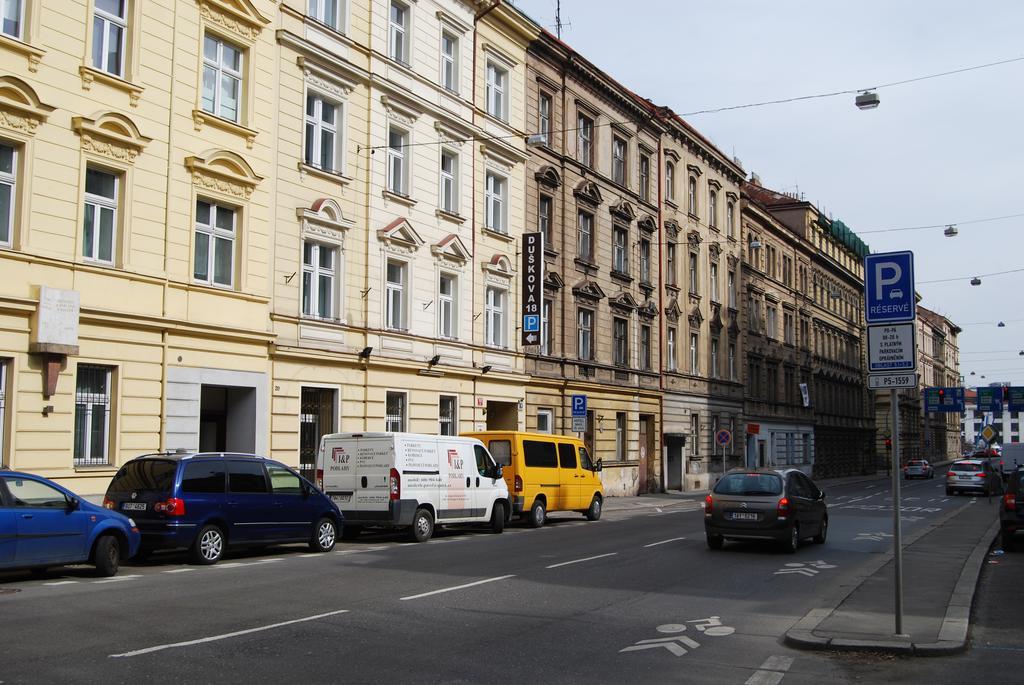 Duskova Apartments Prága Kültér fotó