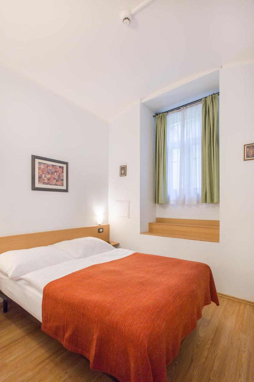 Duskova Apartments Prága Kültér fotó