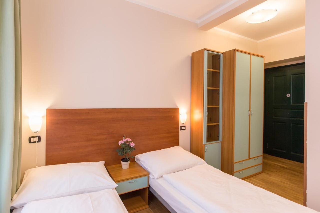 Duskova Apartments Prága Kültér fotó